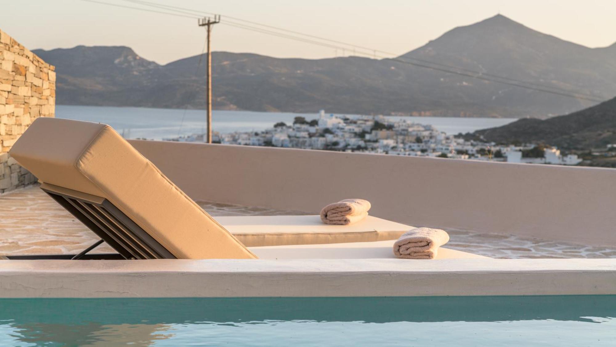 Solus Suites Milos Adamantas Eksteriør billede